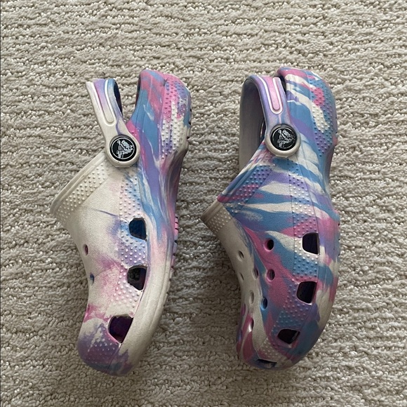 Crocs - Picture 2 of 3